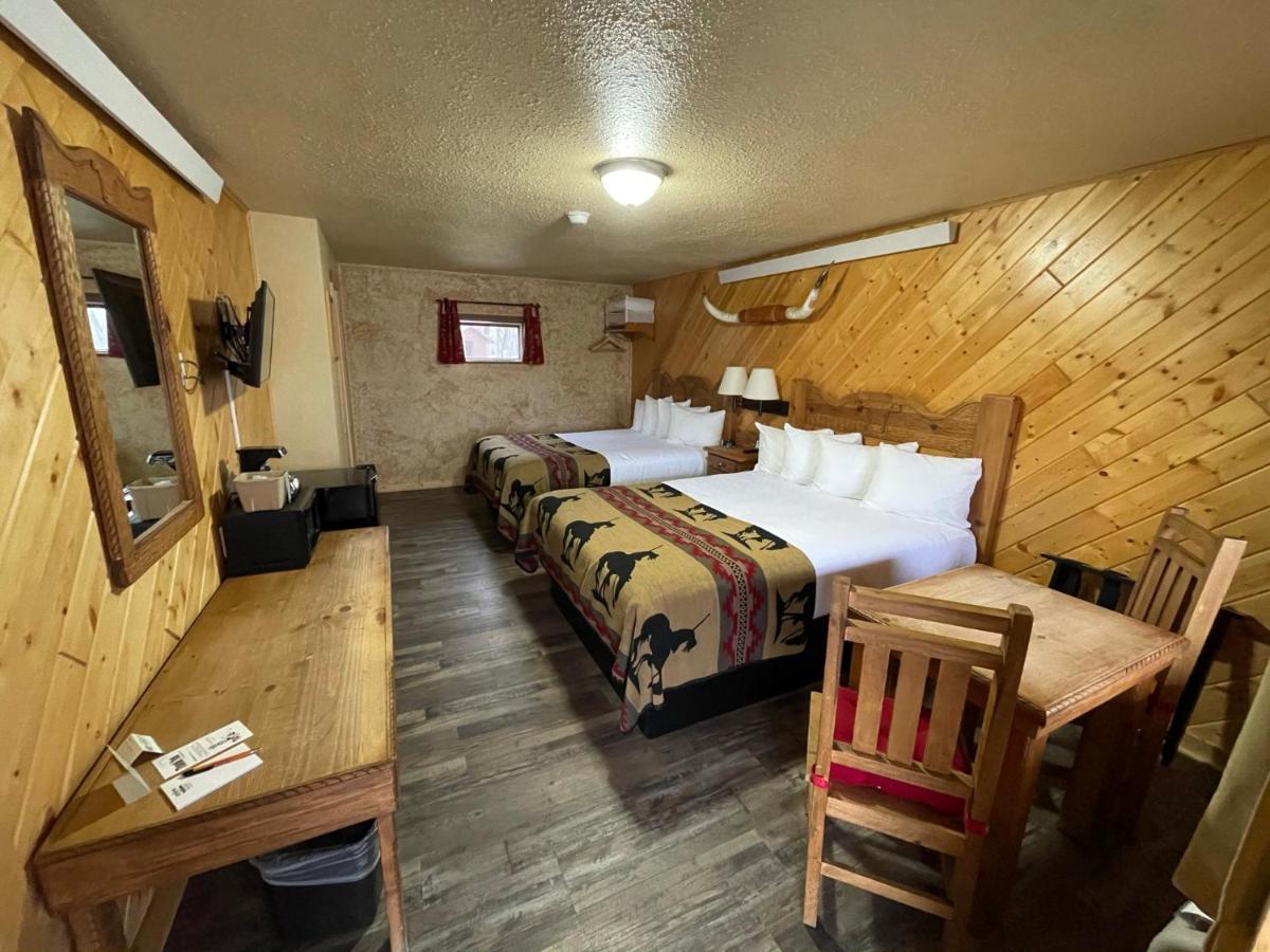 The Longhorn Ranch Resort Lodge & Rv Park Dubois Eksteriør billede