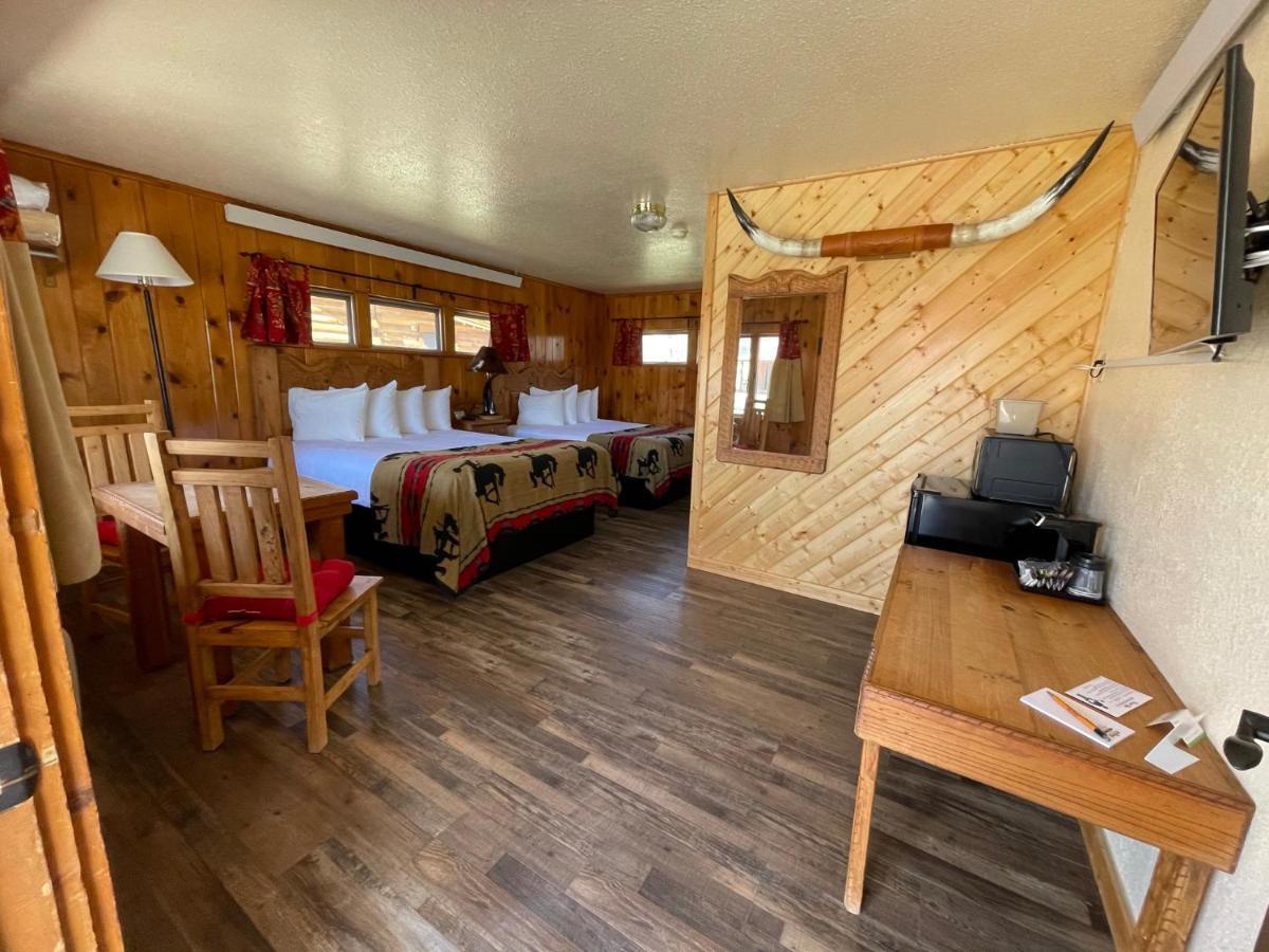 The Longhorn Ranch Resort Lodge & Rv Park Dubois Eksteriør billede