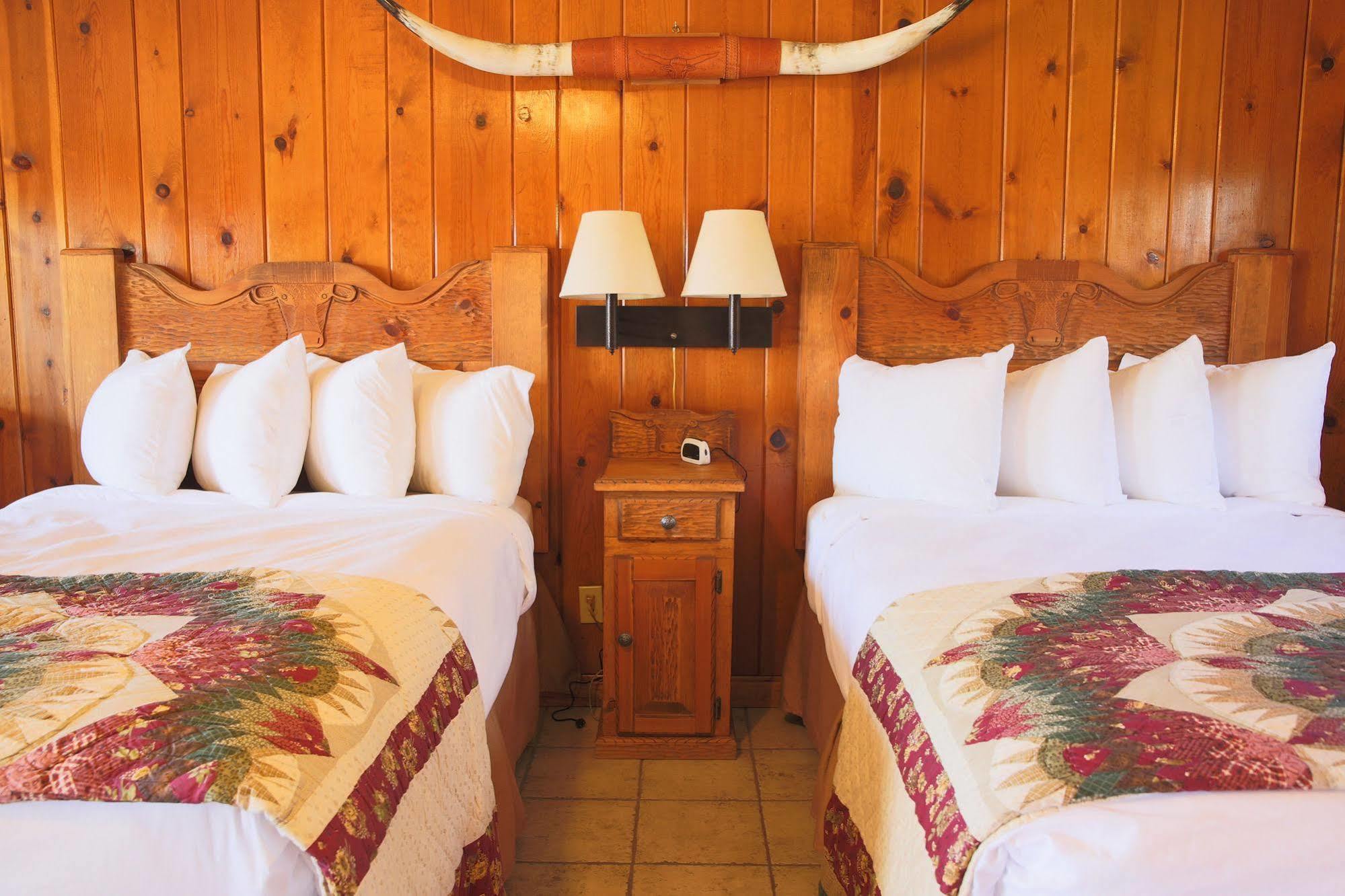 The Longhorn Ranch Resort Lodge & Rv Park Dubois Eksteriør billede